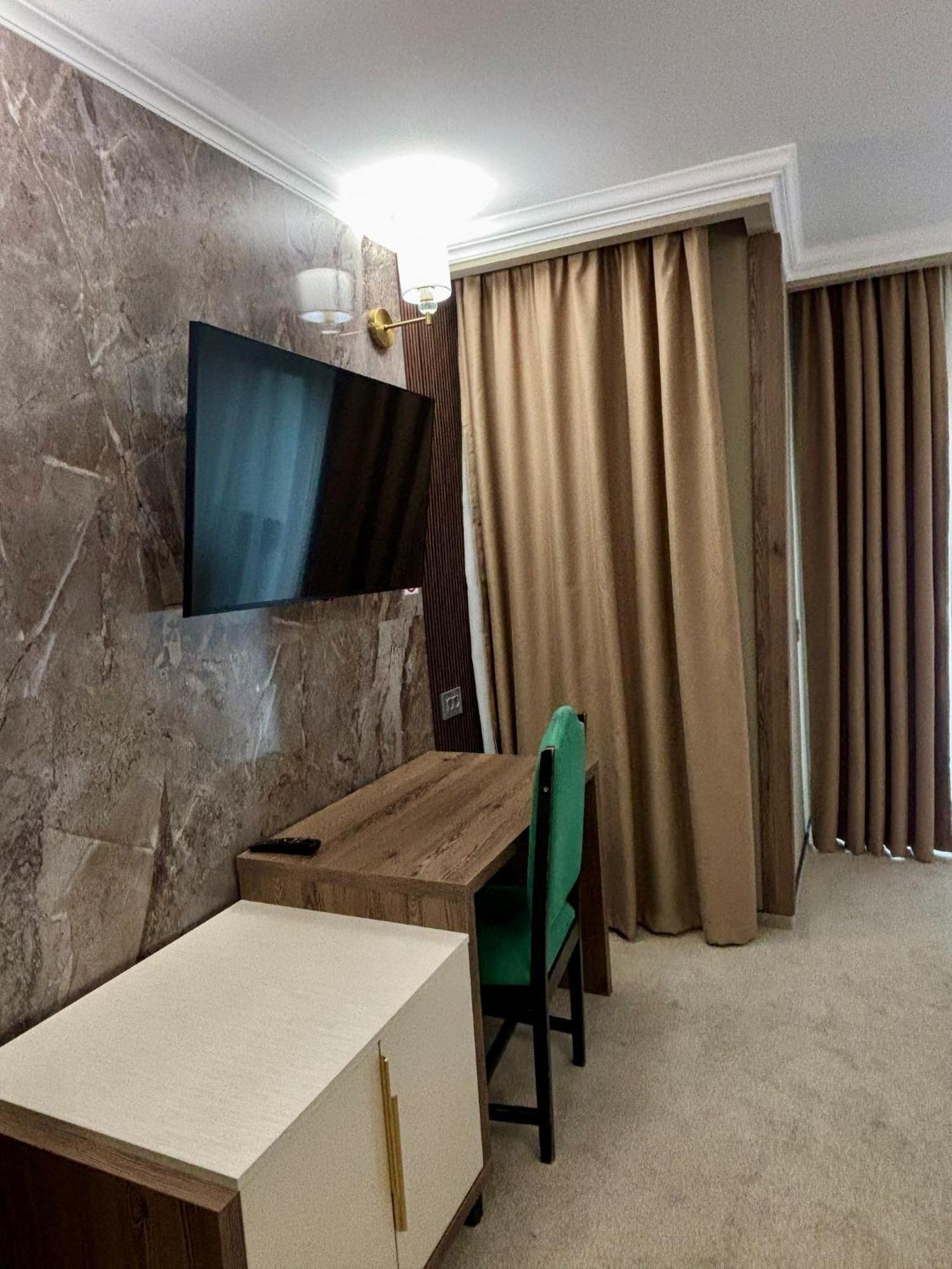 Hotel President Arad Extérieur photo